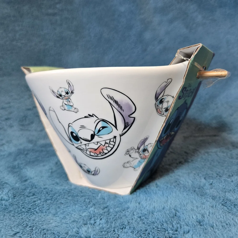 🌺Disney's Stitch 16oz. Sketch-Art Ramen Noodle Bowl with Chopsticks, Tossed
